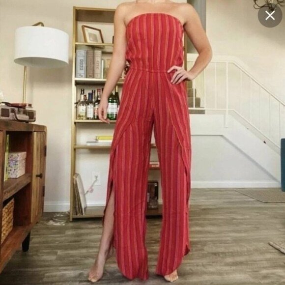 NWT DREW Emerson Strapless Jumpsuit Red Magenta Size Medium - Picture 1 of 4